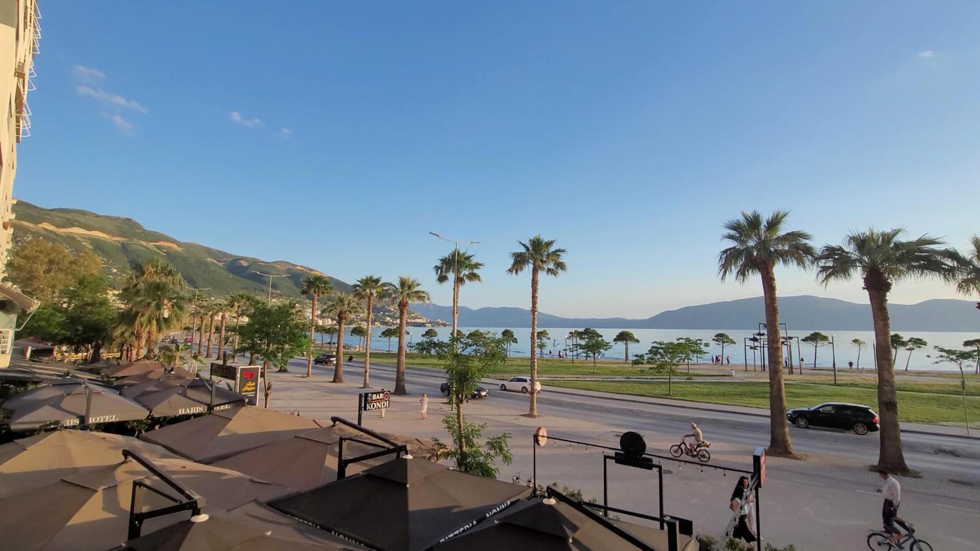 Haris Hotel Vlorë Exterior foto
