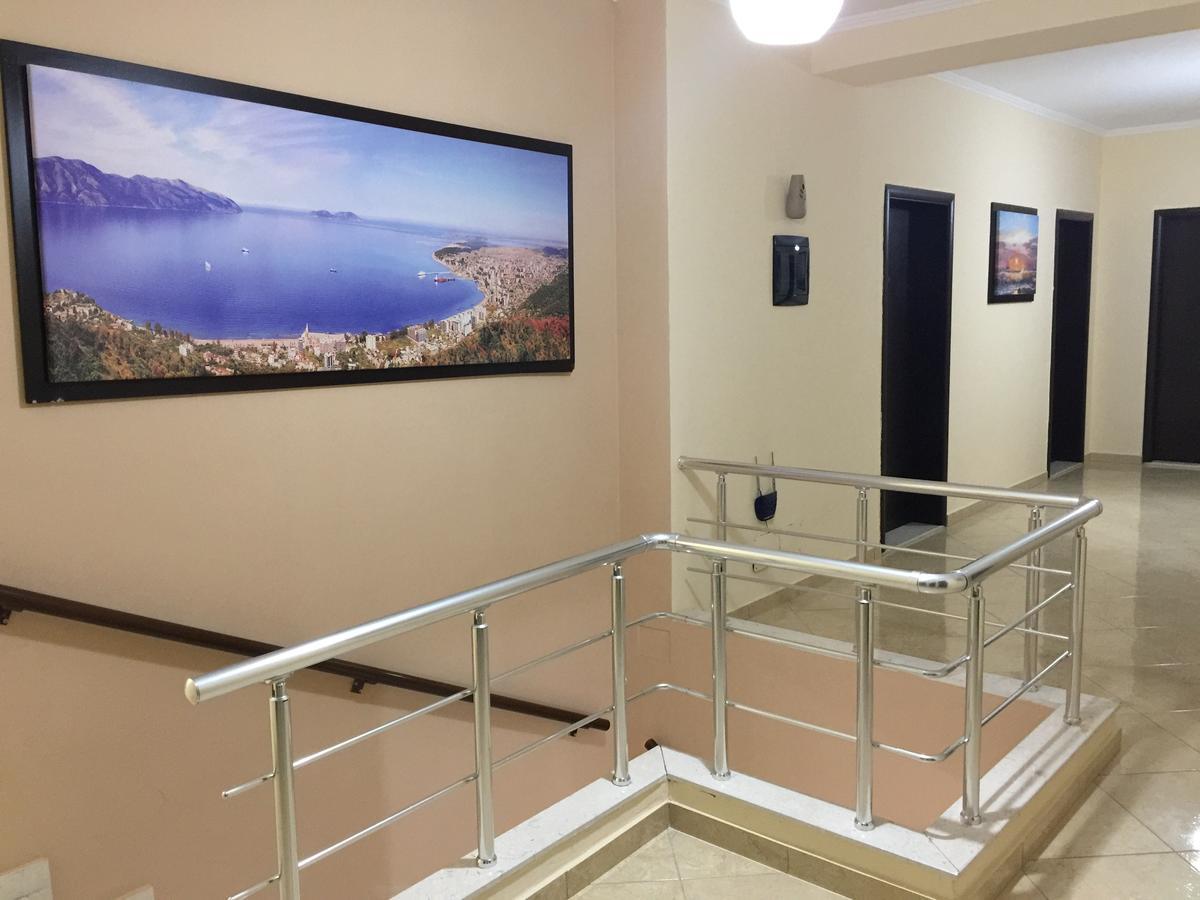Haris Hotel Vlorë Exterior foto